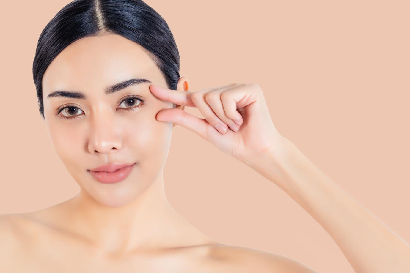 Outsmart the Crows: A Guide to Fighting Crow’s Feet with a Facial Plastic Surgeon